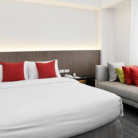 Emperor Hotel Taipei Bagian luar foto